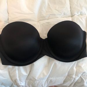 Black Strapless Bra